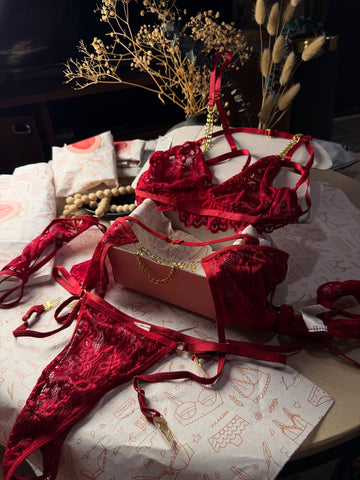 Pack of 2 (1 in Red ❤️, 1 in Black 🖤) – Lace Lingerie Sets (Red & Black) –  4-Piece Bra, Panty, Garter & Leg Straps